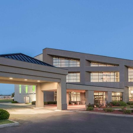 Wyndham Garden Conference Center Champaign - Urbana Hotel Ngoại thất bức ảnh