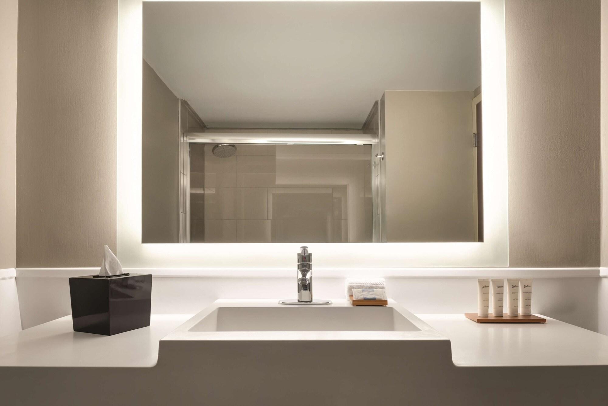 Wyndham Garden Conference Center Champaign - Urbana Hotel Ngoại thất bức ảnh