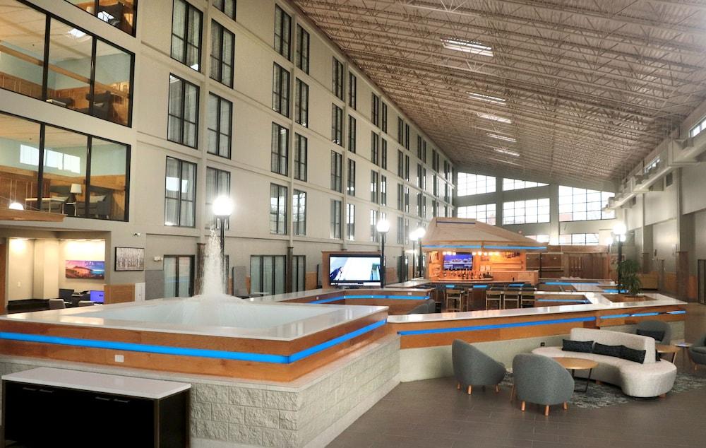 Wyndham Garden Conference Center Champaign - Urbana Hotel Ngoại thất bức ảnh